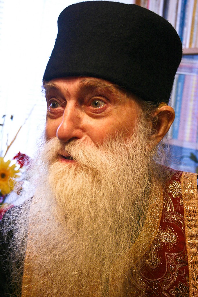 Interviu cu parintele Arsenie Papacioc (†): Vrei să fii un legionar bun? Trebuie să fii un bun ostaş creştin, asemenea mucenicilor ostaşi din vechime